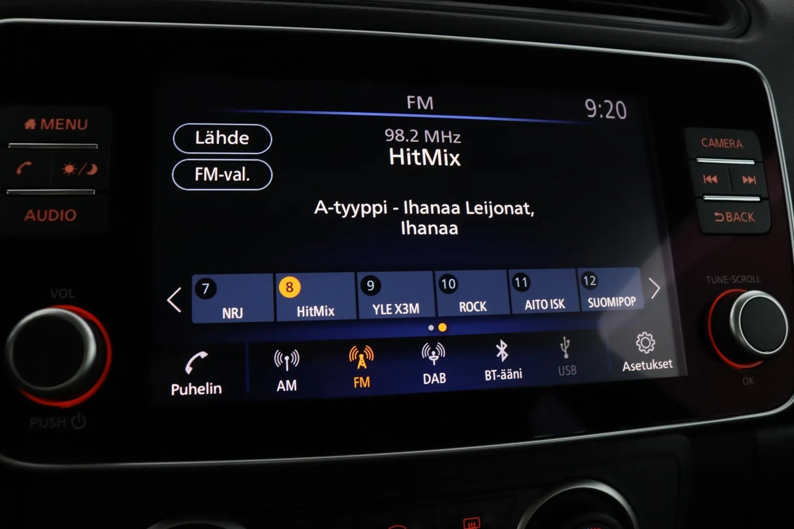 Nissan Leaf KUC-240 carousel image