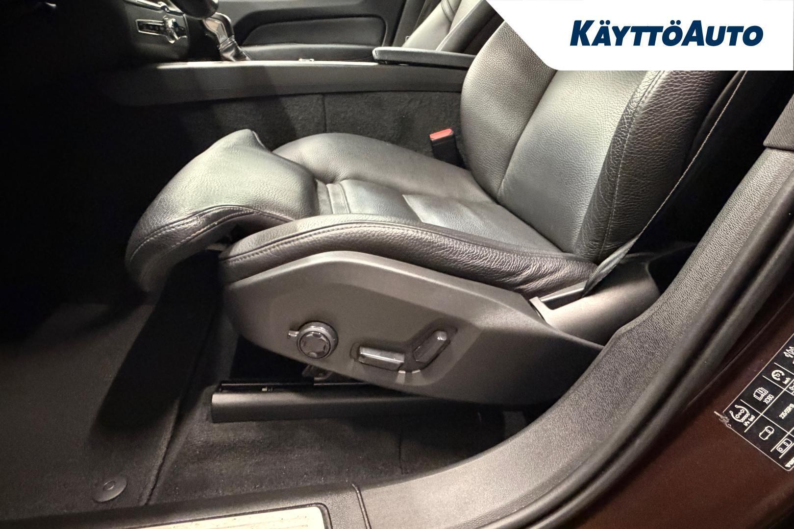 Volvo XC60 2018, kuva 7/23