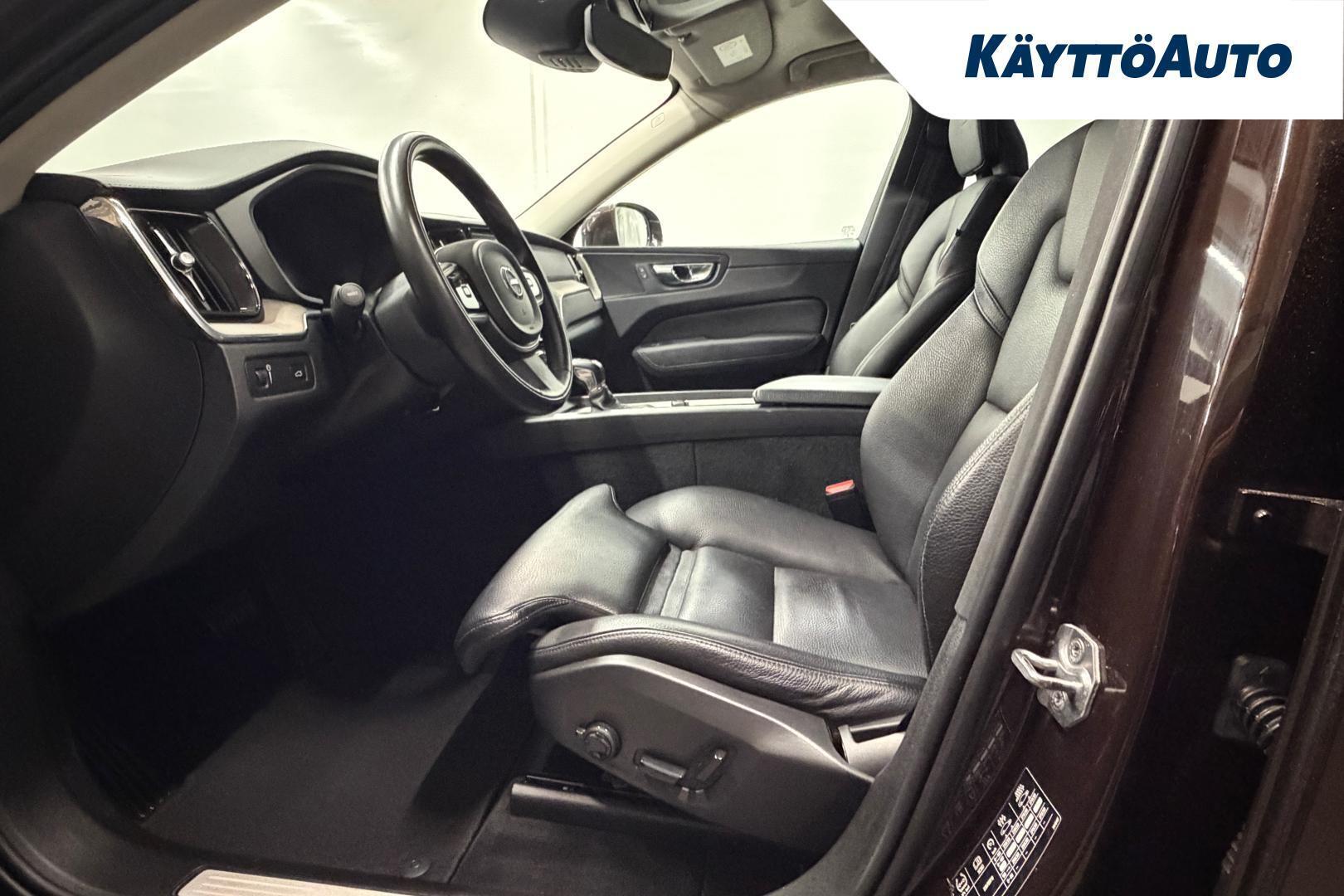 Volvo XC60 2018, kuva 4/23