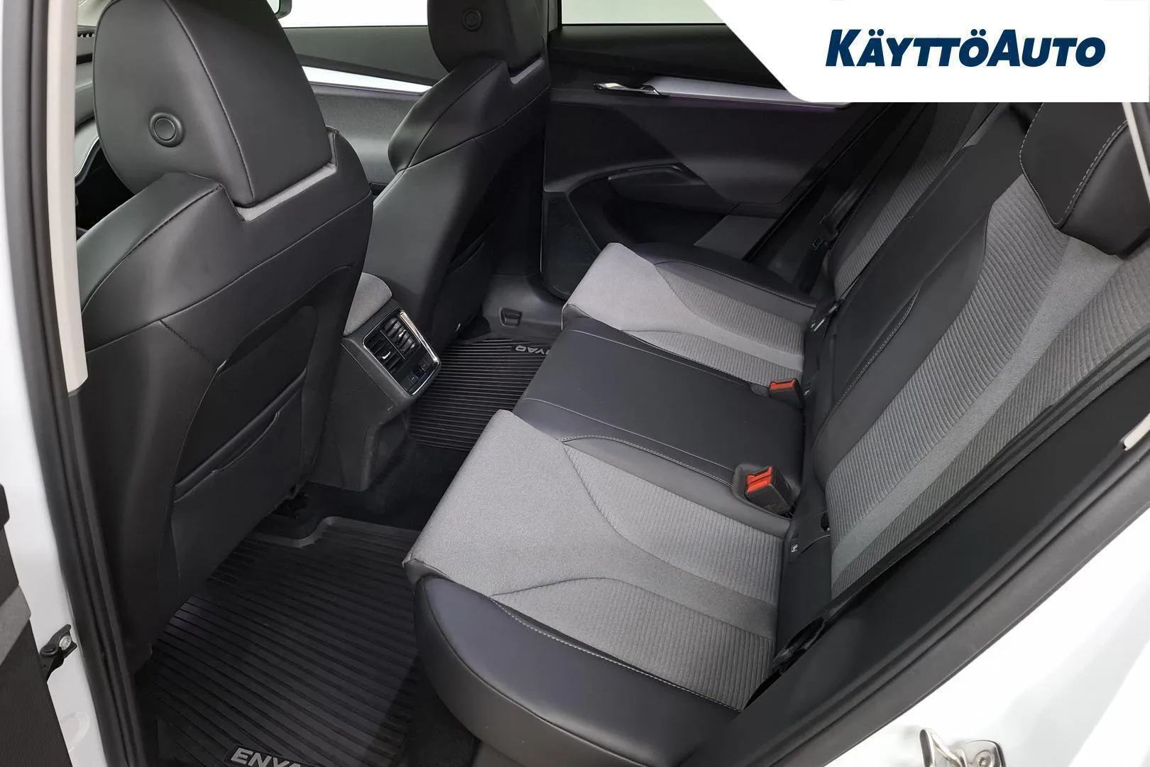 Skoda Enyaq FOX-204 carousel image