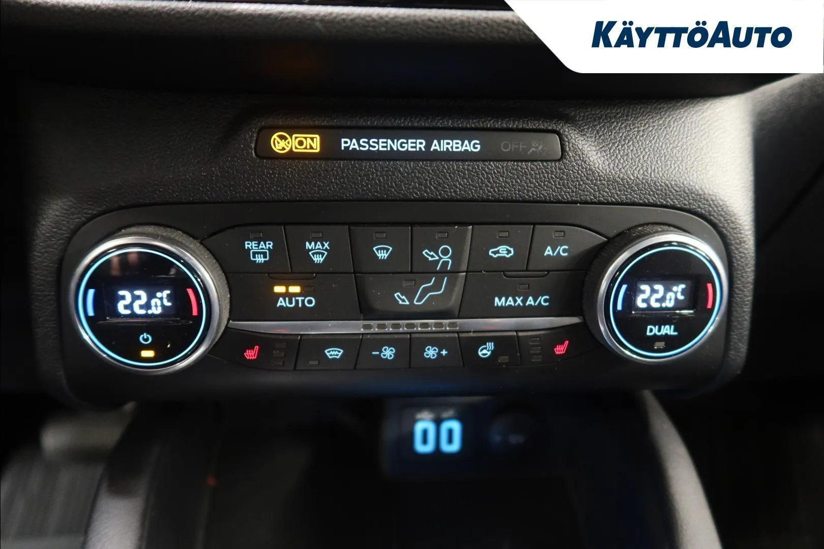 Ford Kuga CPV-883 carousel image