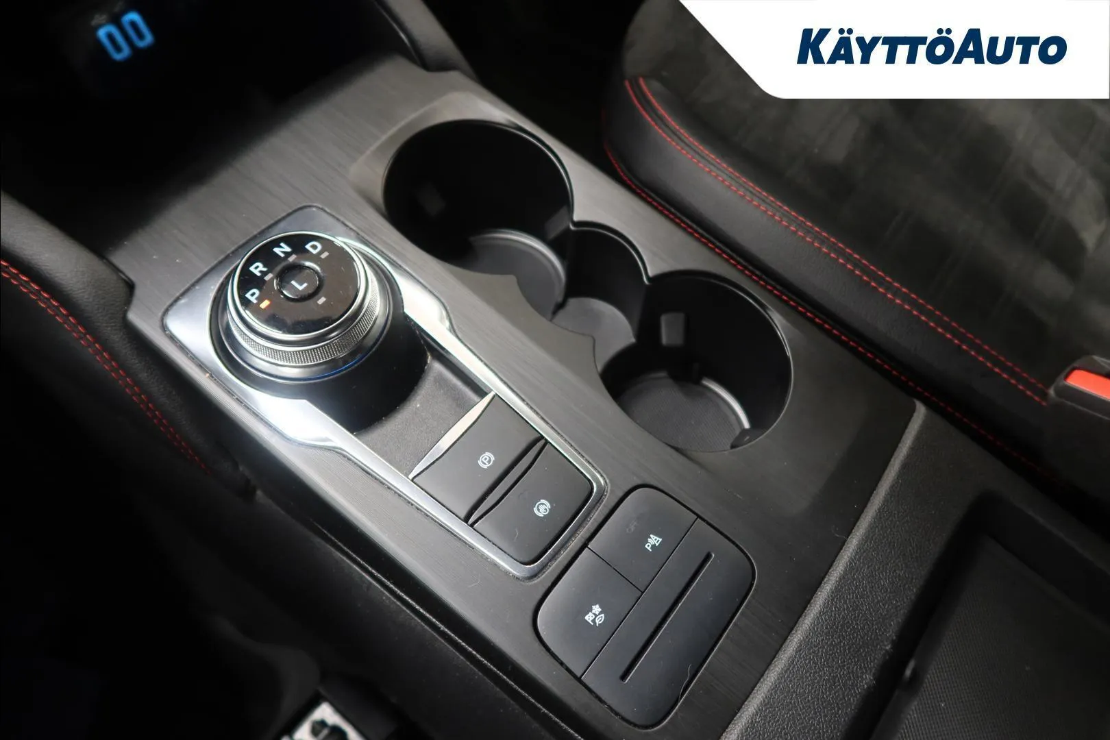 Ford Kuga CPV-883 carousel image