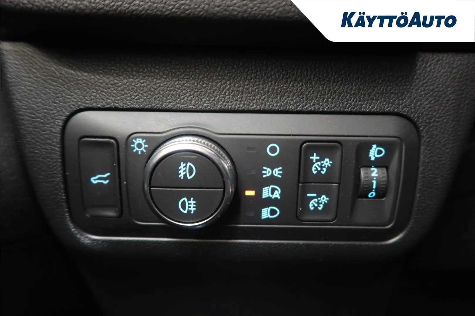 Ford Kuga CPV-883 carousel image