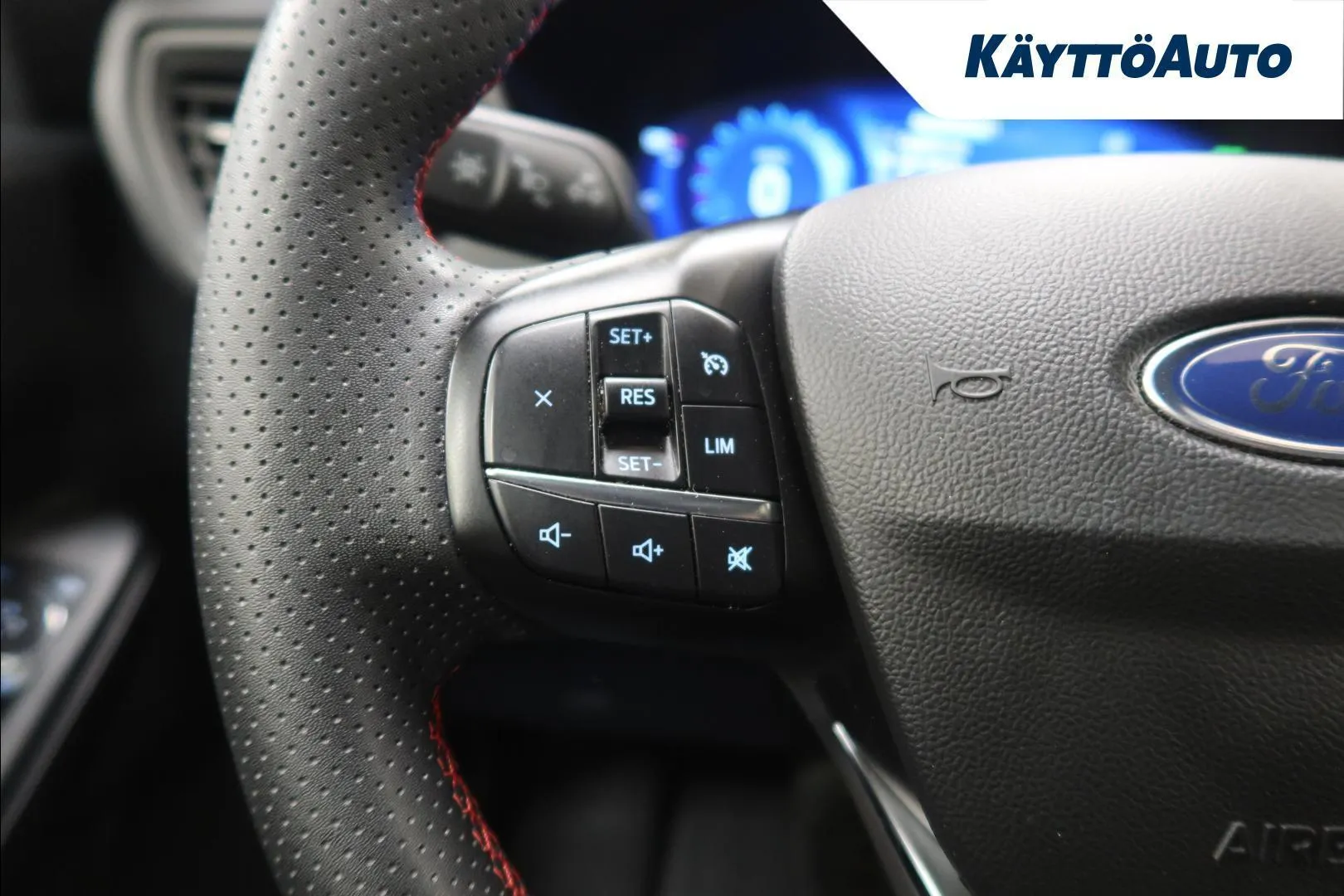 Ford Kuga CPV-883 carousel image