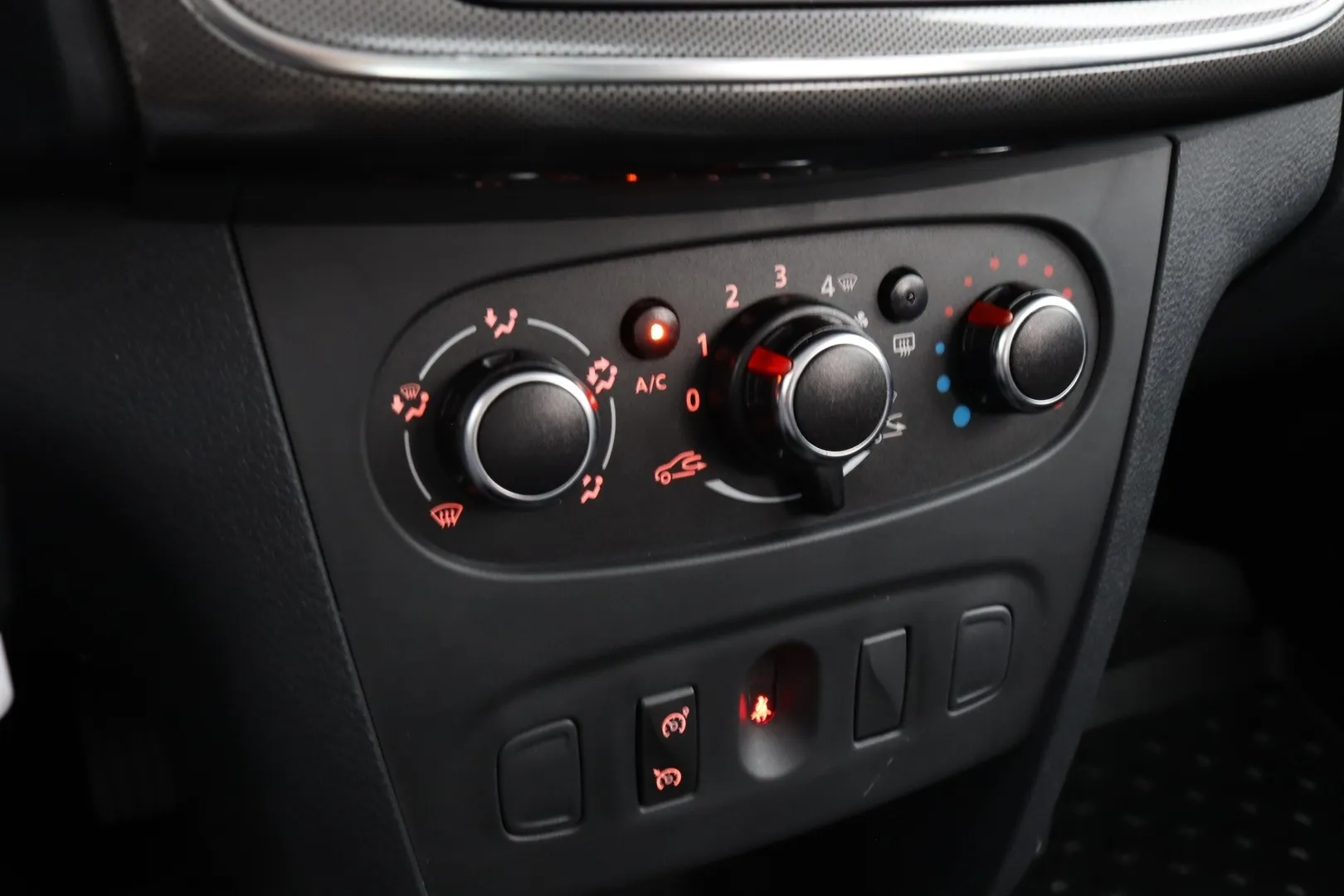Dacia Logan MCV CMM-336 carousel image