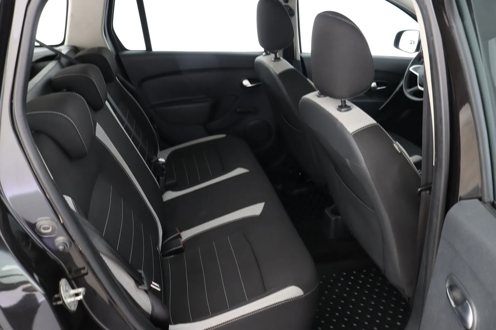 Dacia Logan MCV CMM-336 carousel image