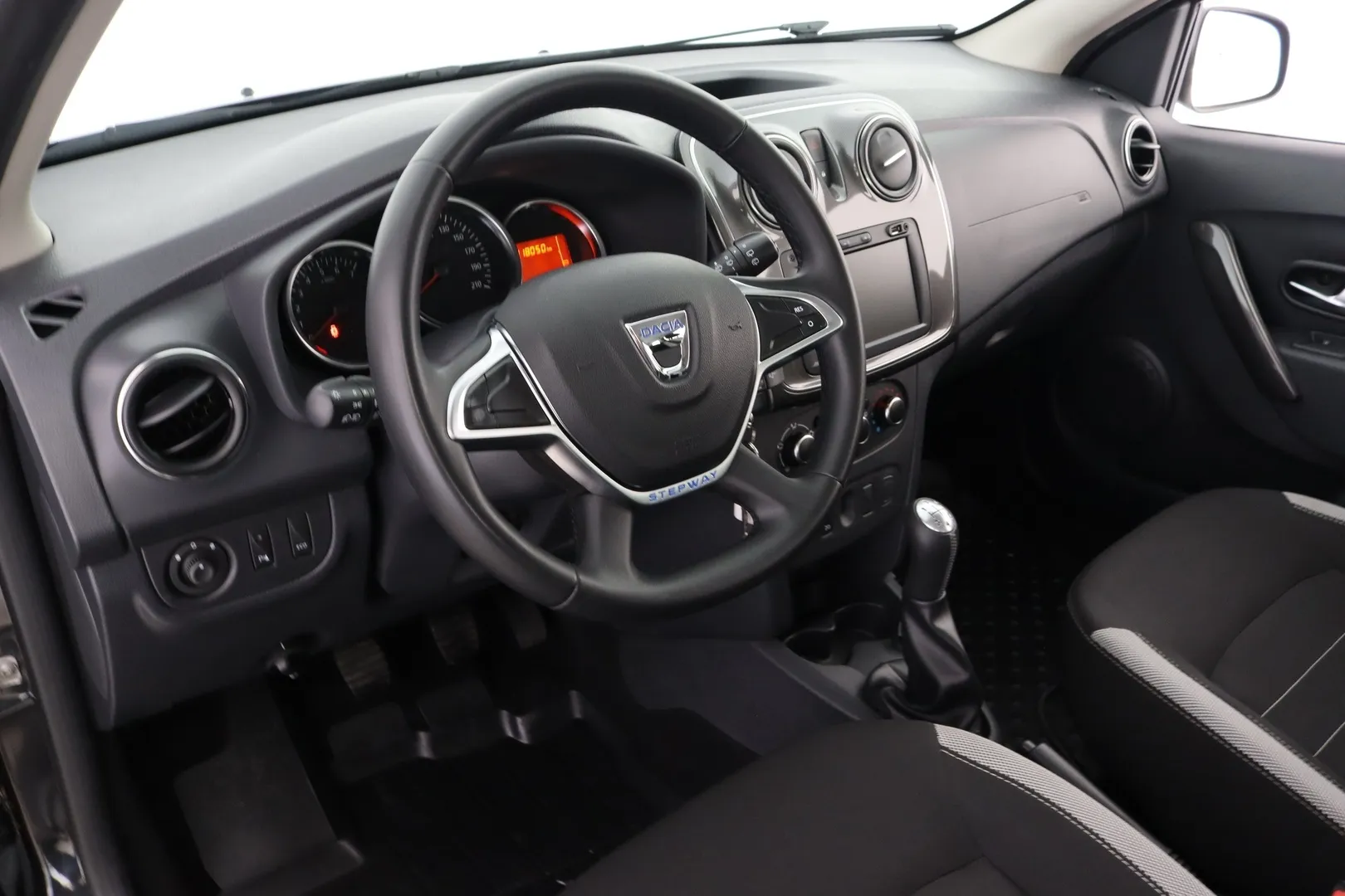 Dacia Logan MCV CMM-336 carousel image