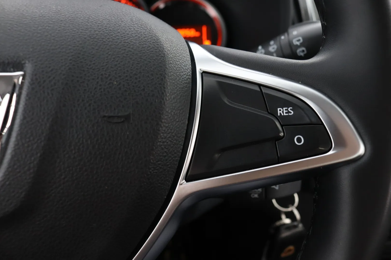Dacia Logan MCV CMM-336 carousel image