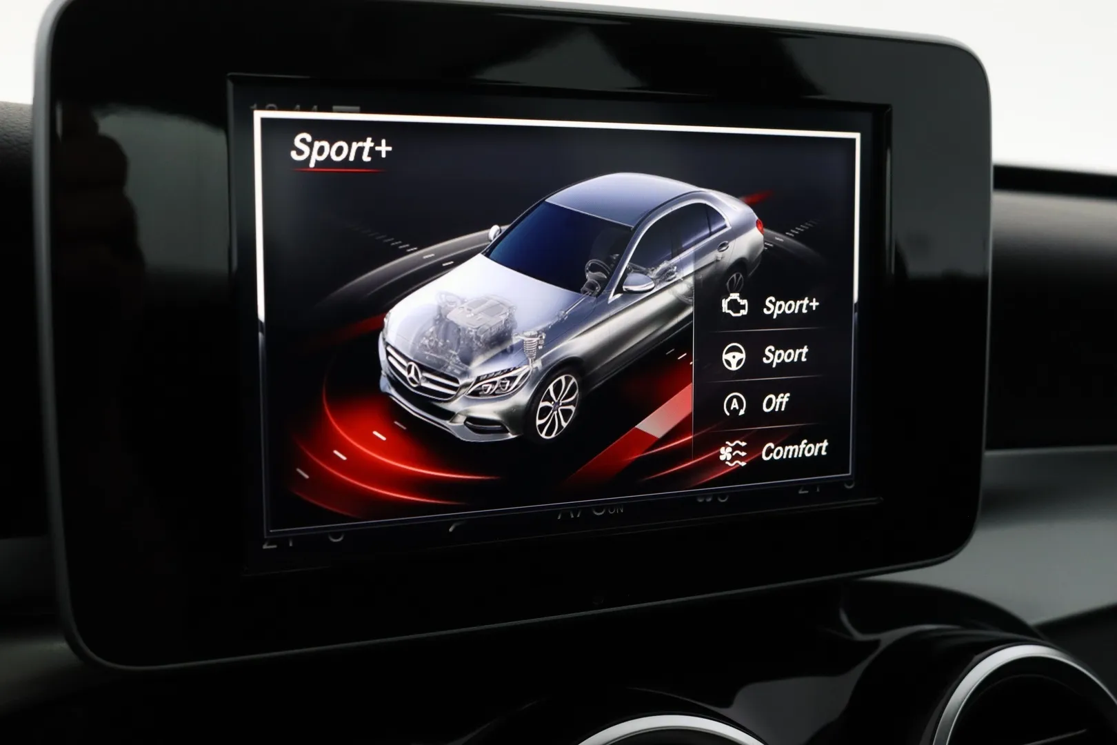 Mercedes-Benz C YJL-733 carousel image