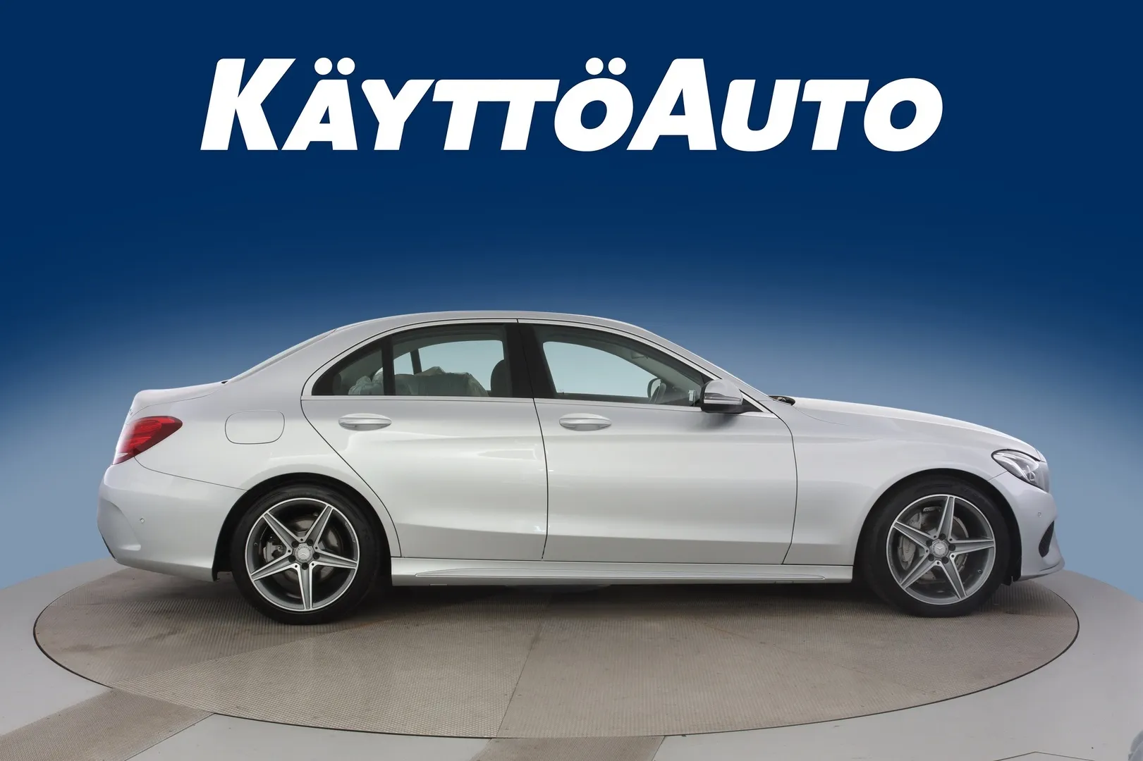 Mercedes-Benz C YJL-733 carousel image