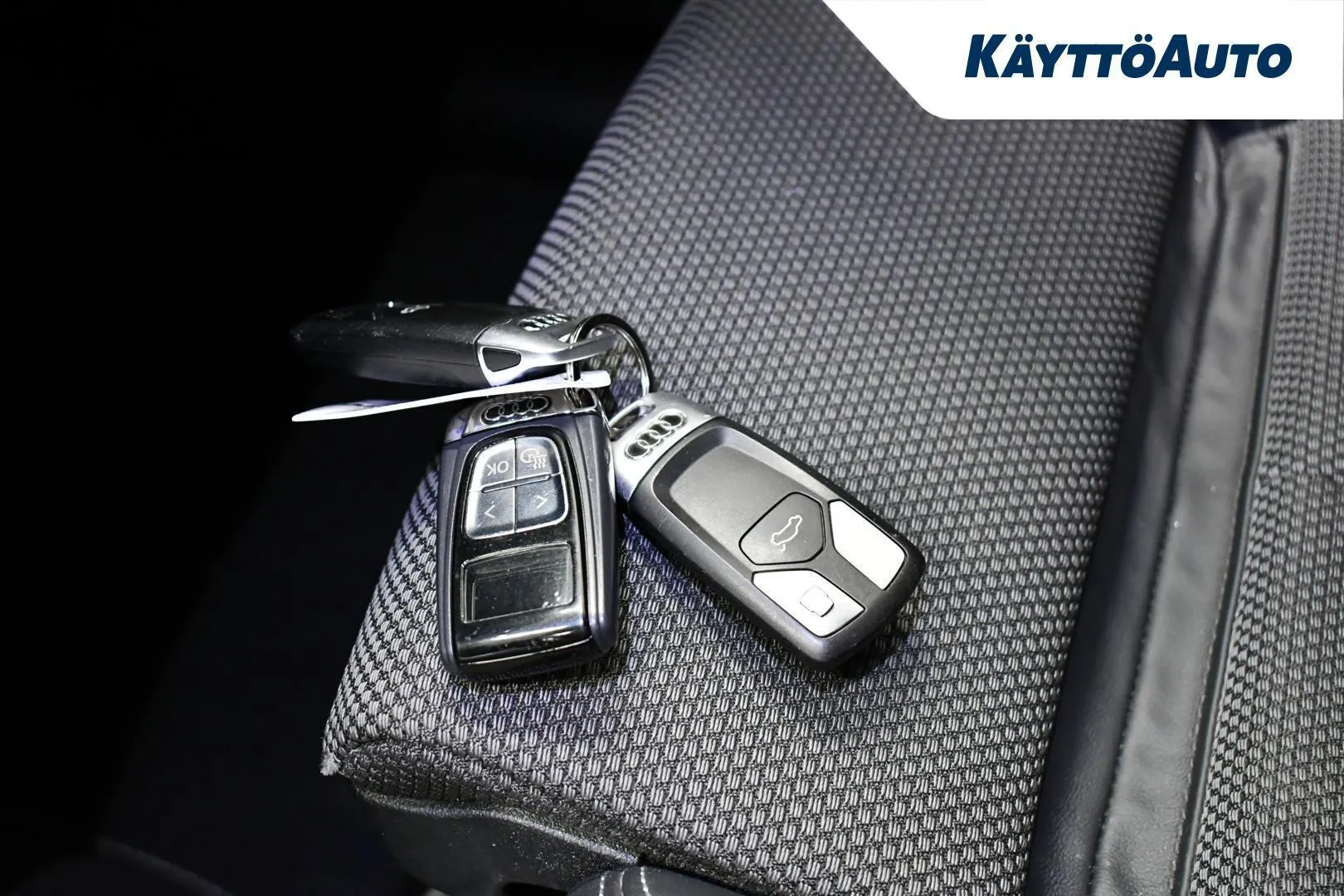 Audi Q5 LOC-986 carousel image