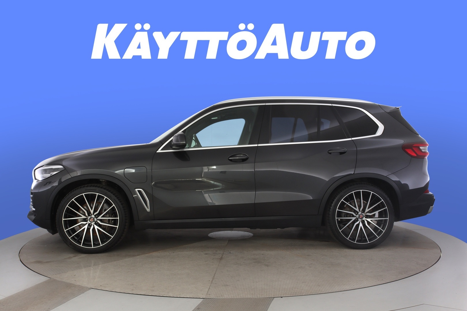 BMW X5 G05 xDrive45e A 2020, kuva 2/40