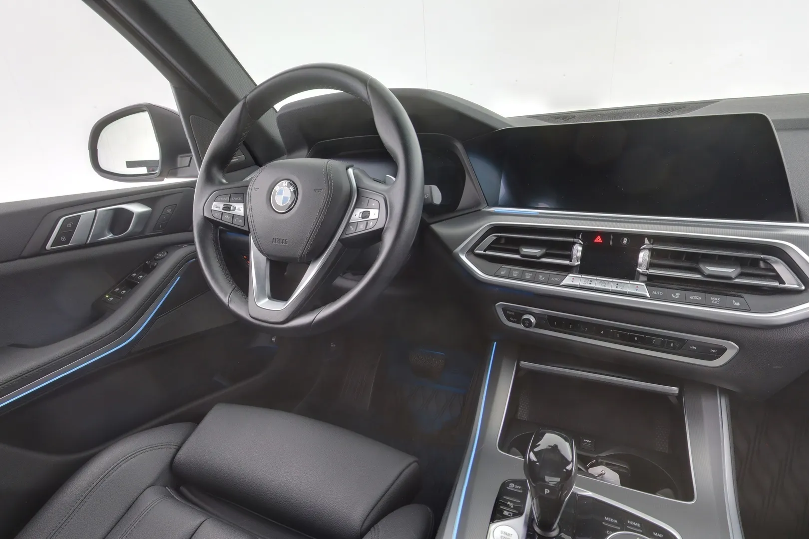 BMW X5 MYS-755 carousel image