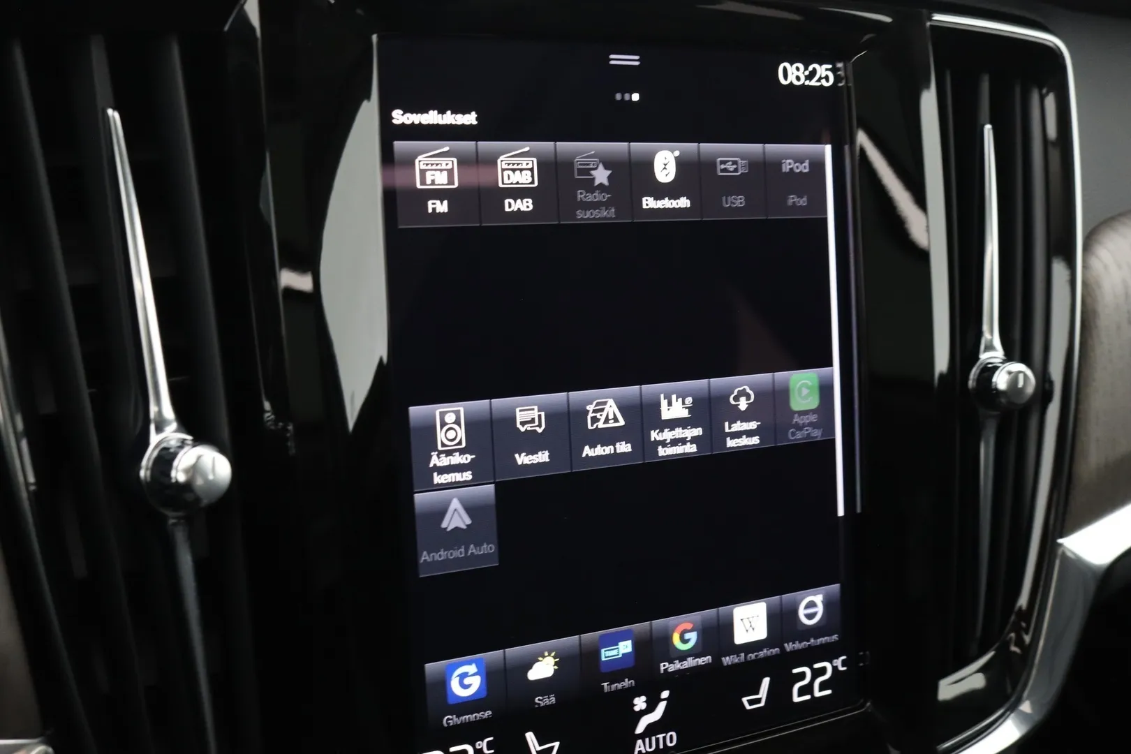 Volvo V90 SPA-152 carousel image