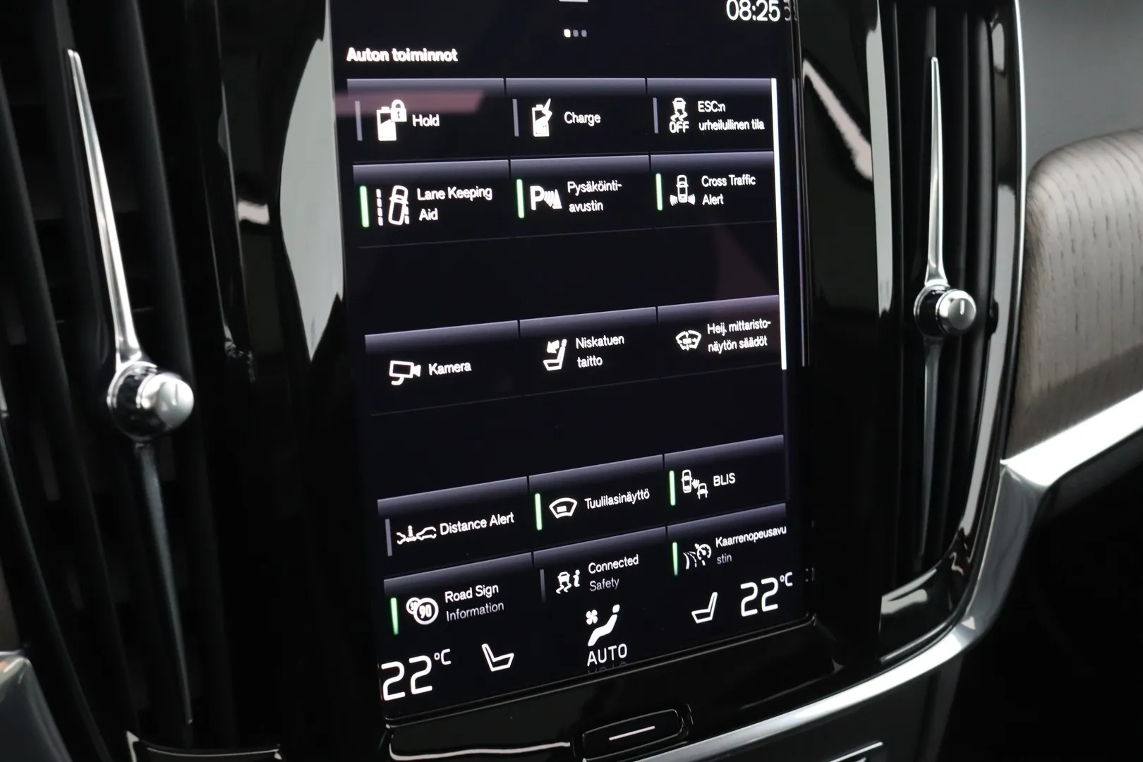 Volvo V90 SPA-152 carousel image