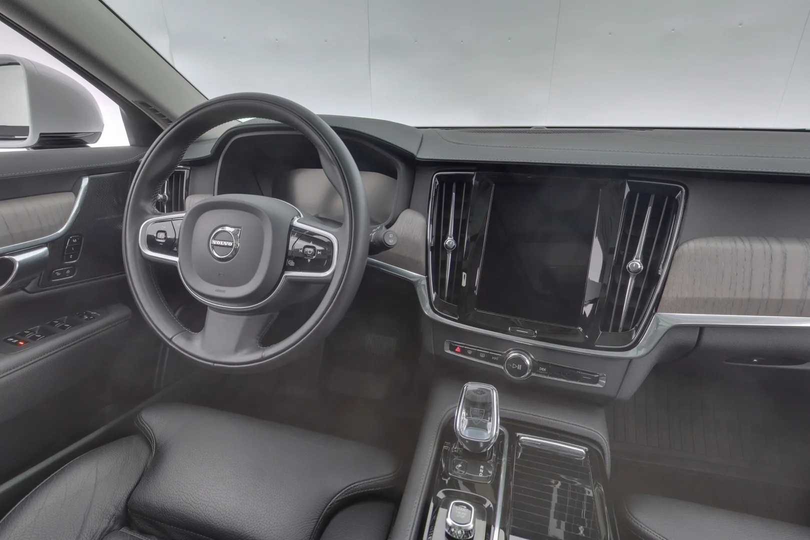 Volvo V90 SPA-152 carousel image