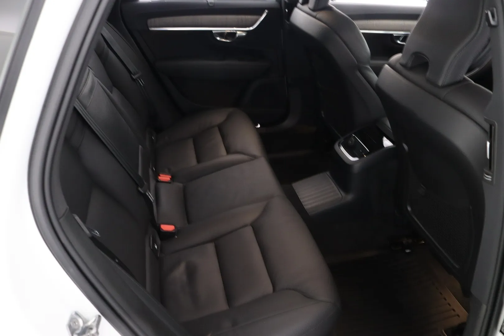 Volvo V90 SPA-152 carousel image