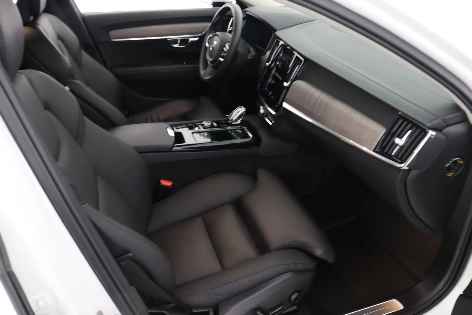 Volvo V90 SPA-152 carousel image