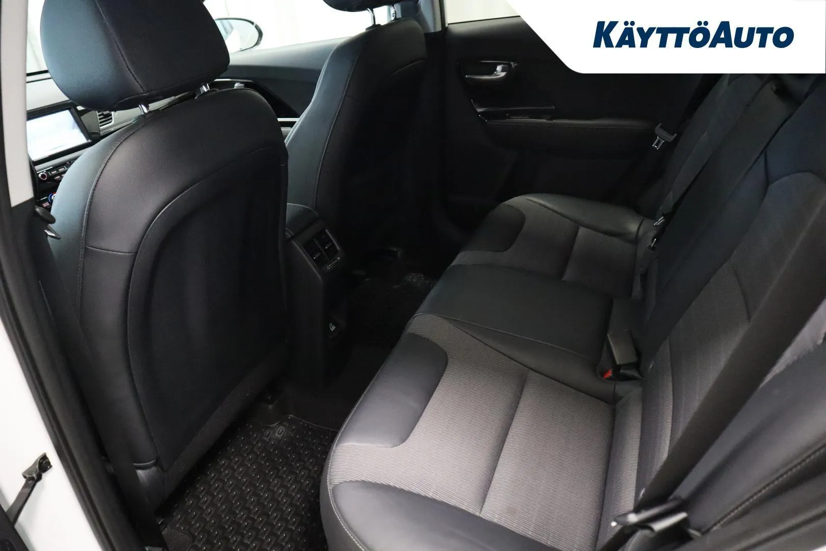 Kia Niro BVT-300 carousel image