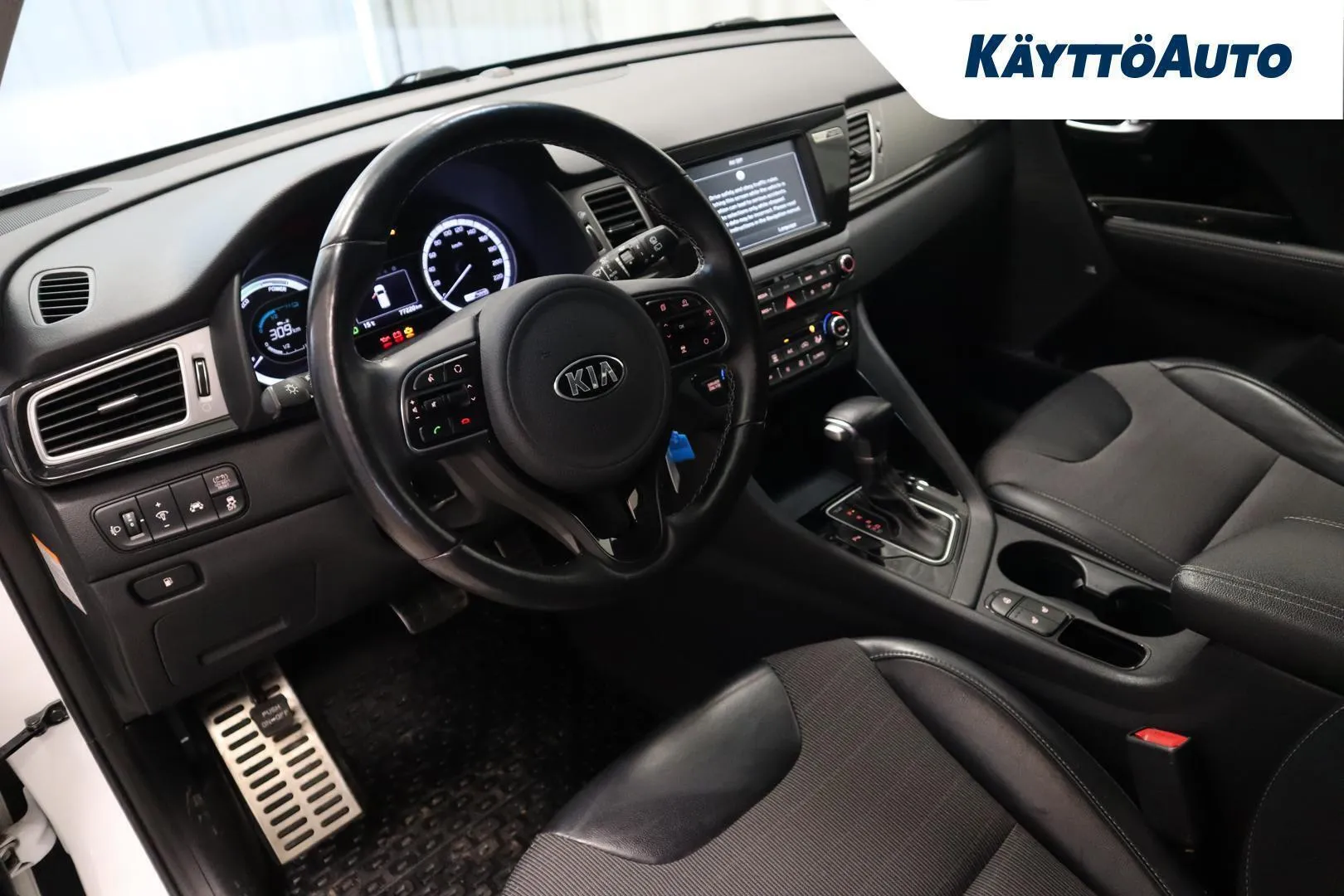 Kia Niro BVT-300 carousel image