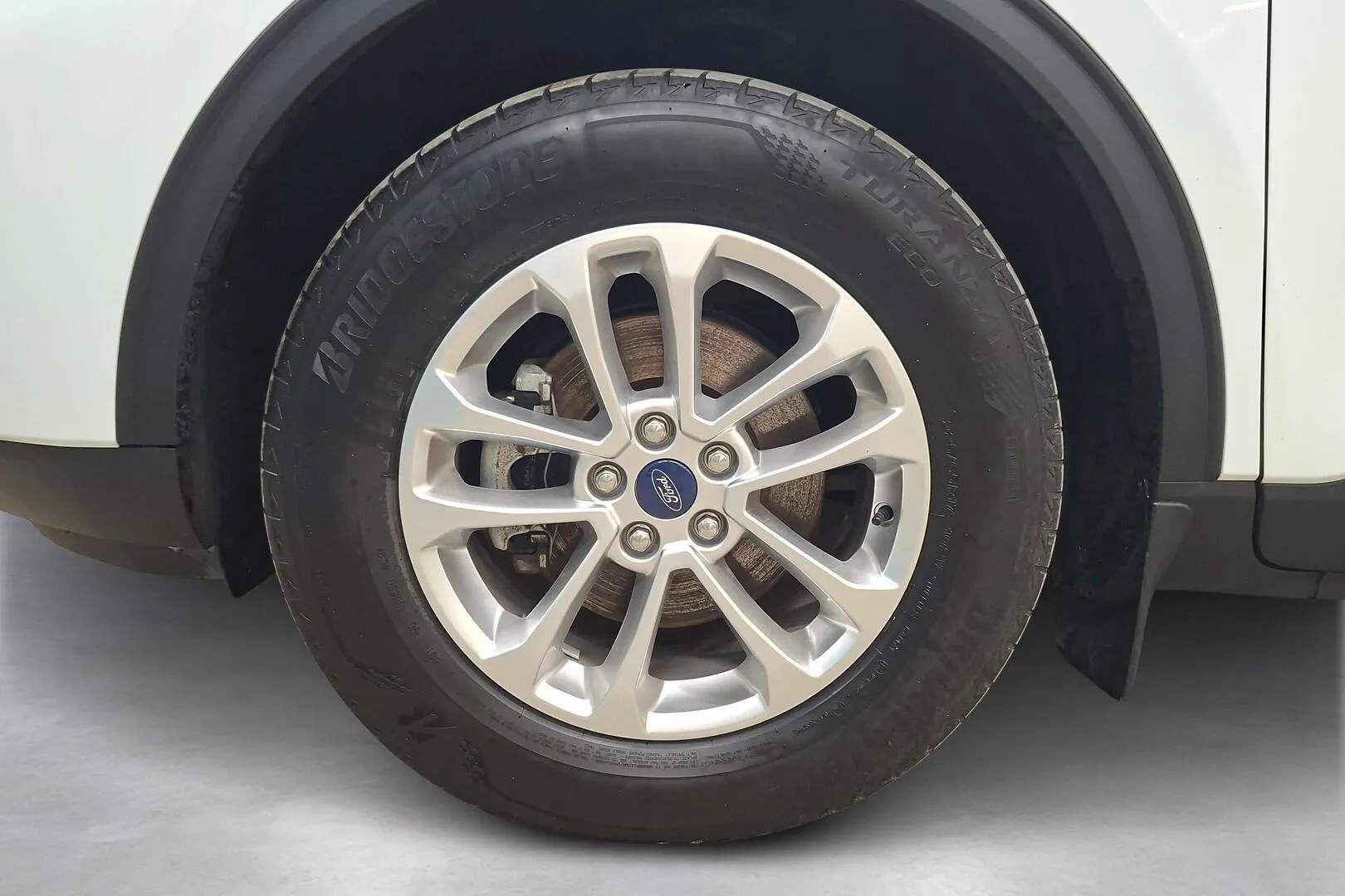 Ford Kuga MOK-208 carousel image