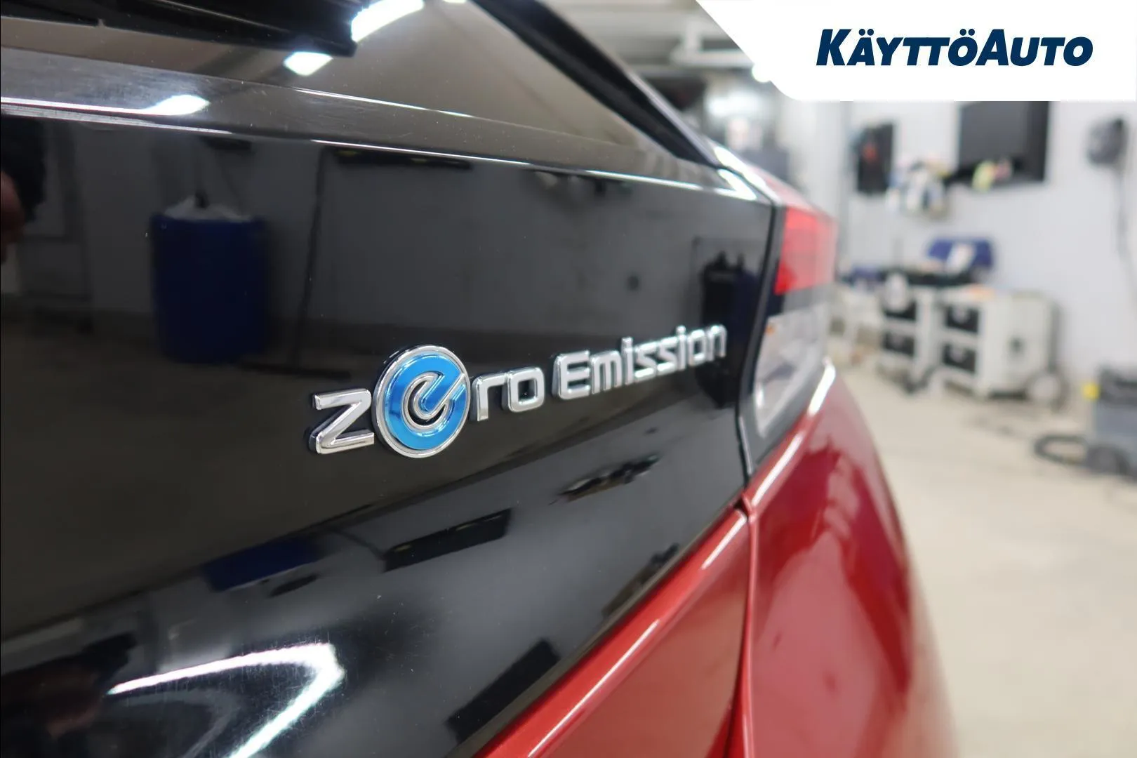 Nissan Leaf SOU-178 carousel image