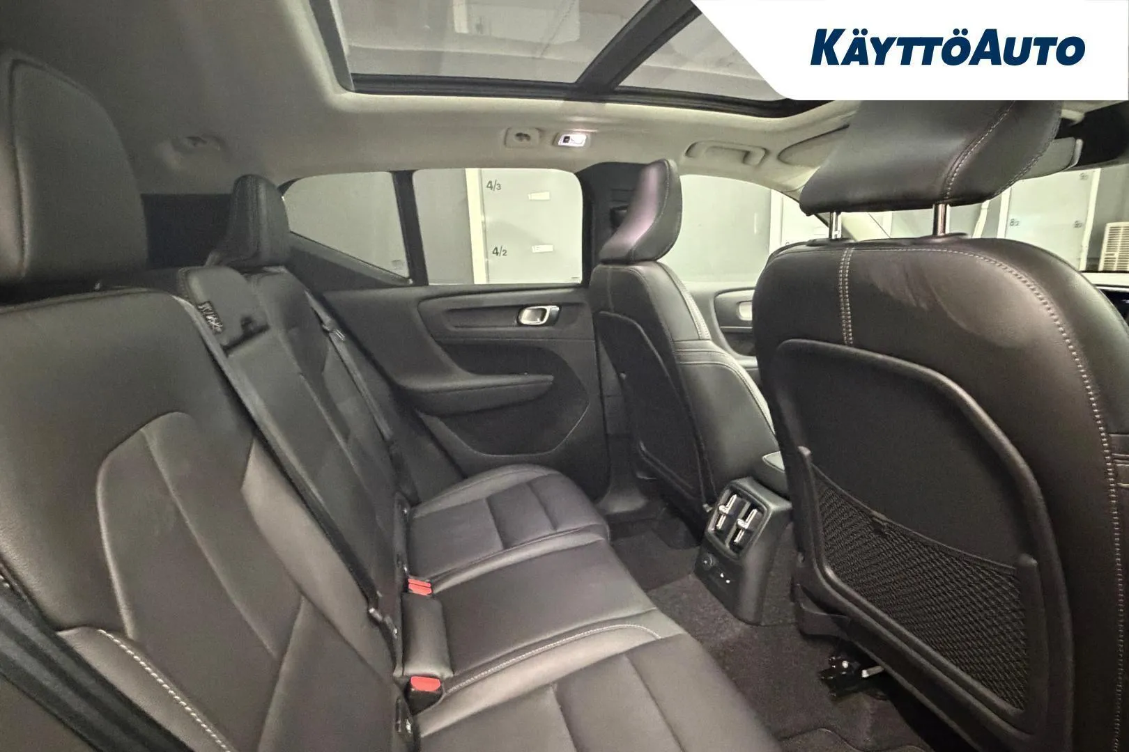 Volvo XC40 SYX-826 carousel image