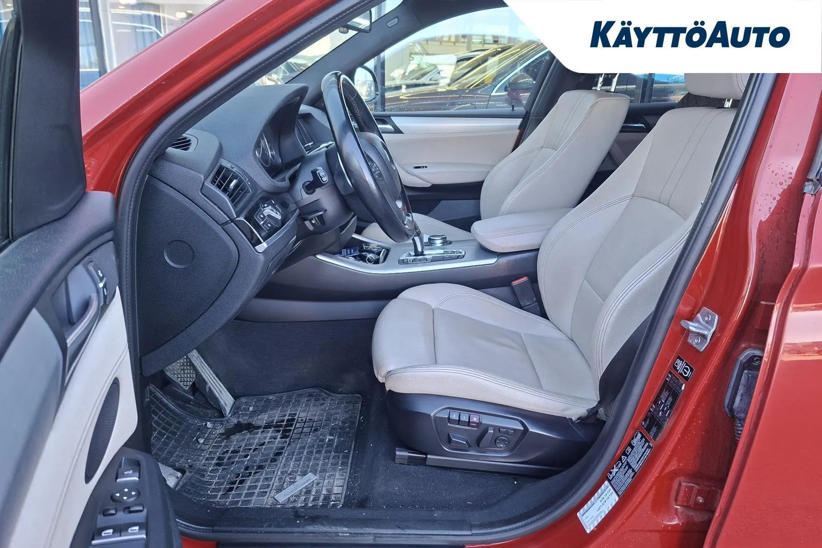 BMW X4 JPL-681 carousel image