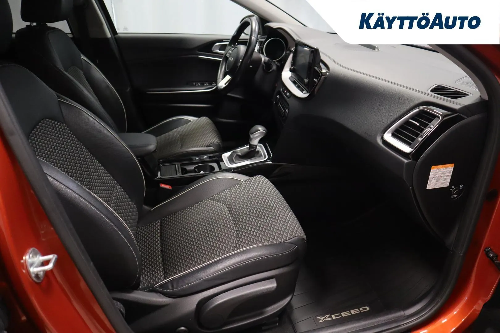 Kia XCeed RUR-765 carousel image