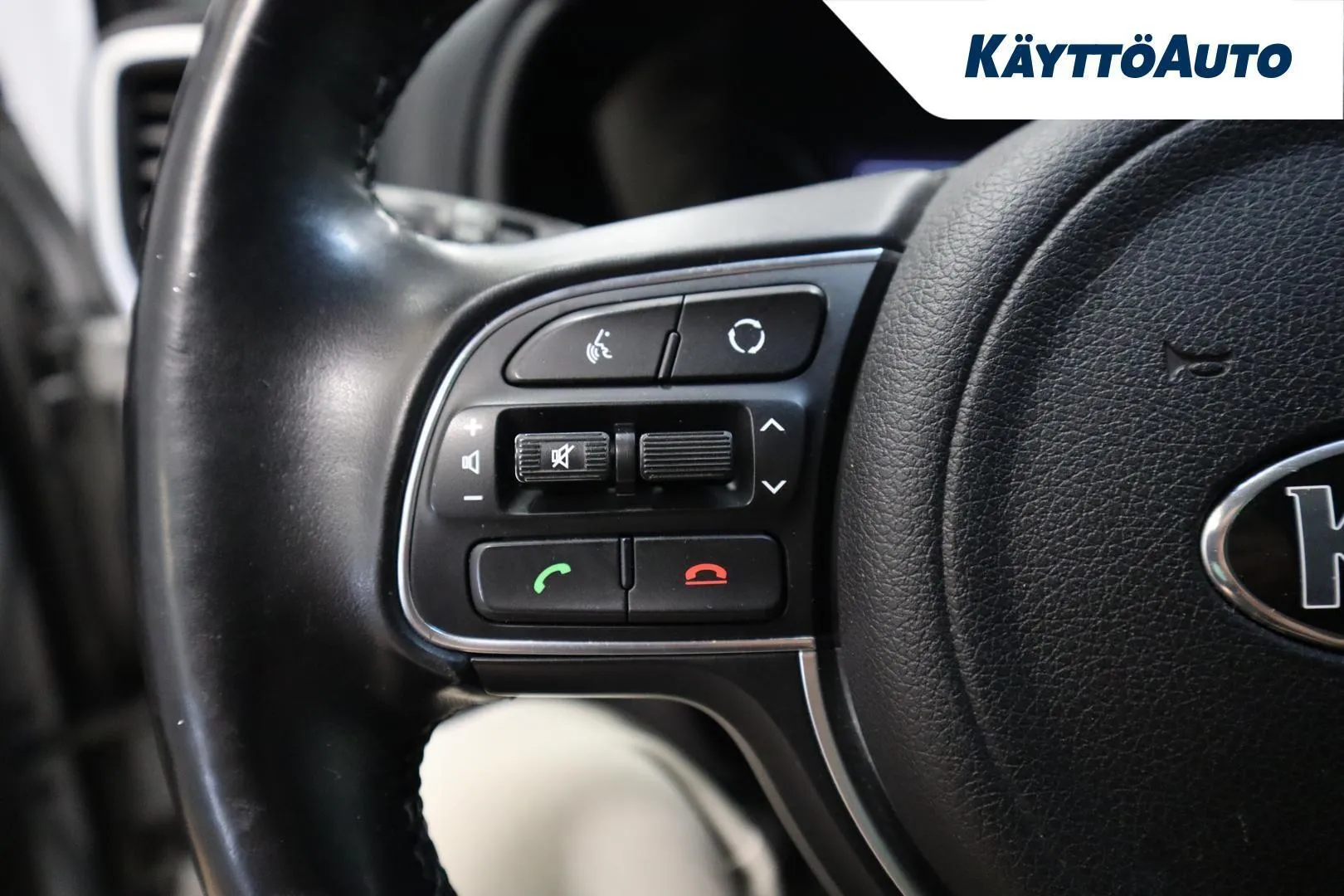 Kia Sportage EON-475 carousel image