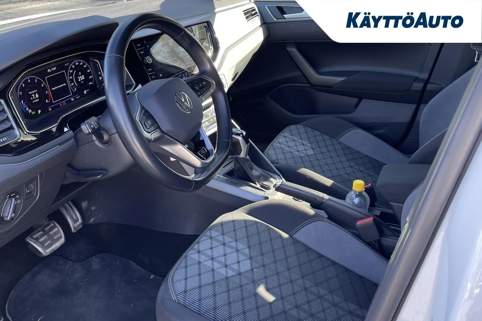 Volkswagen Taigo XRK-465 carousel image