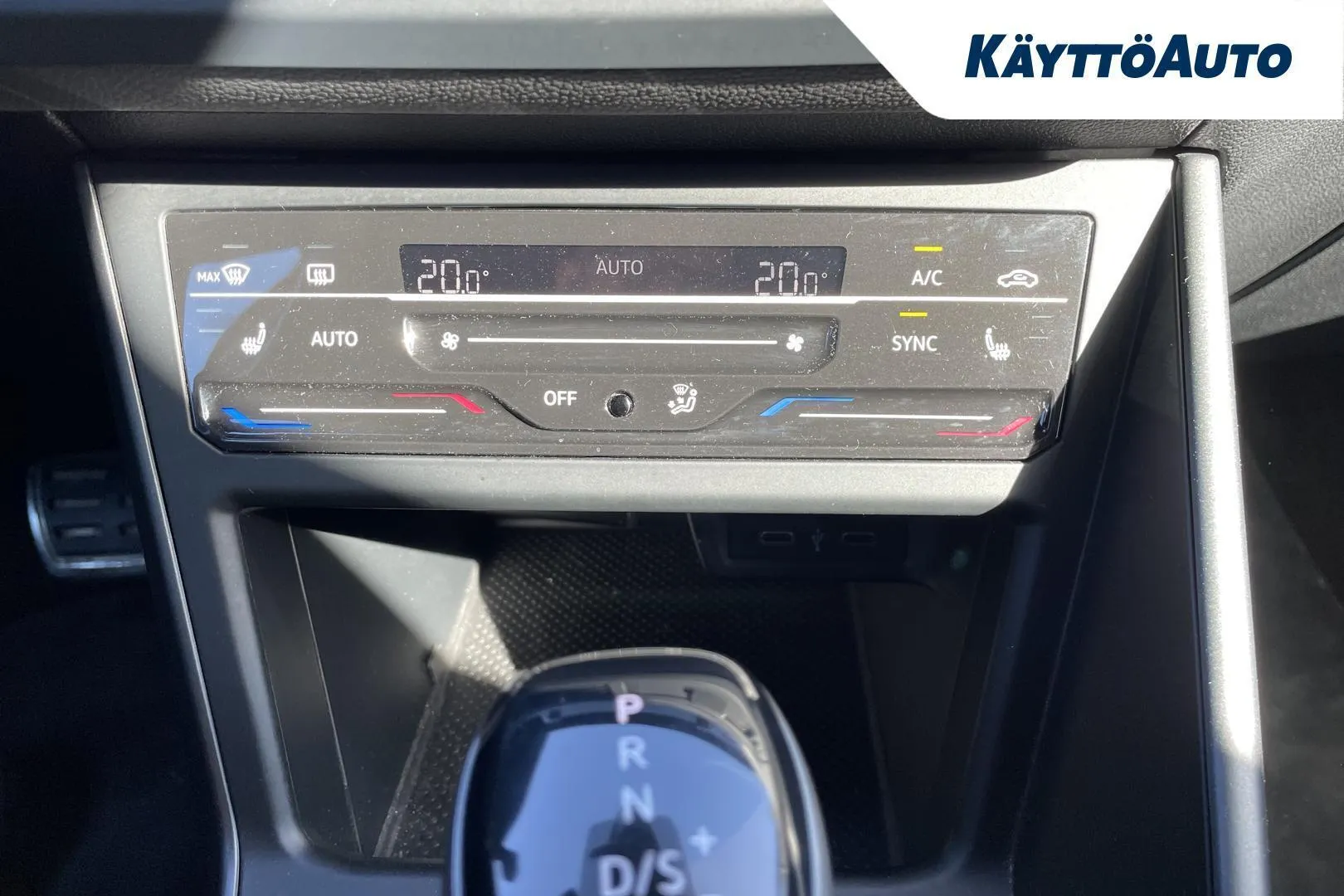 Volkswagen Taigo XRK-465 carousel image