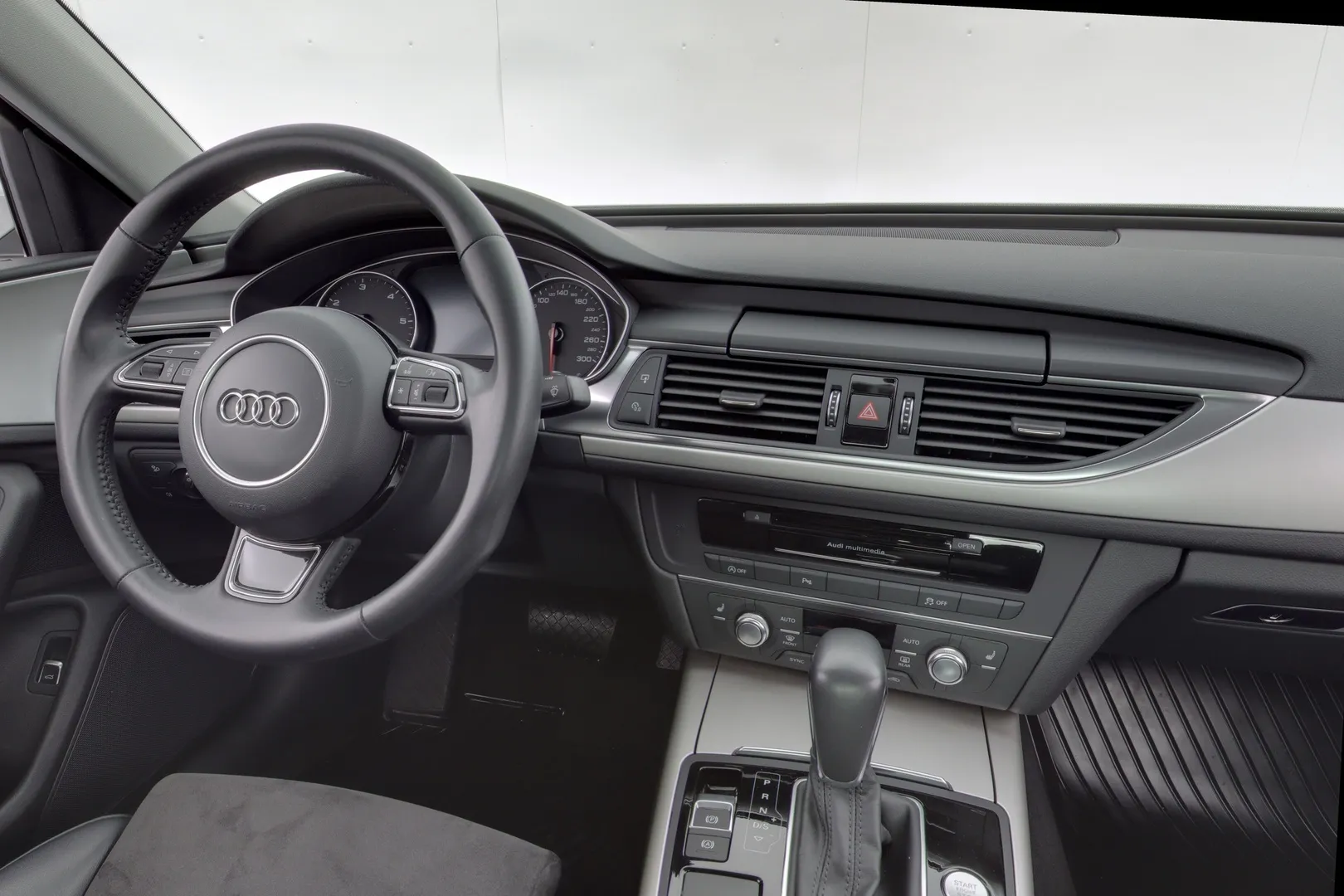 Audi A6 VZL-561 carousel image