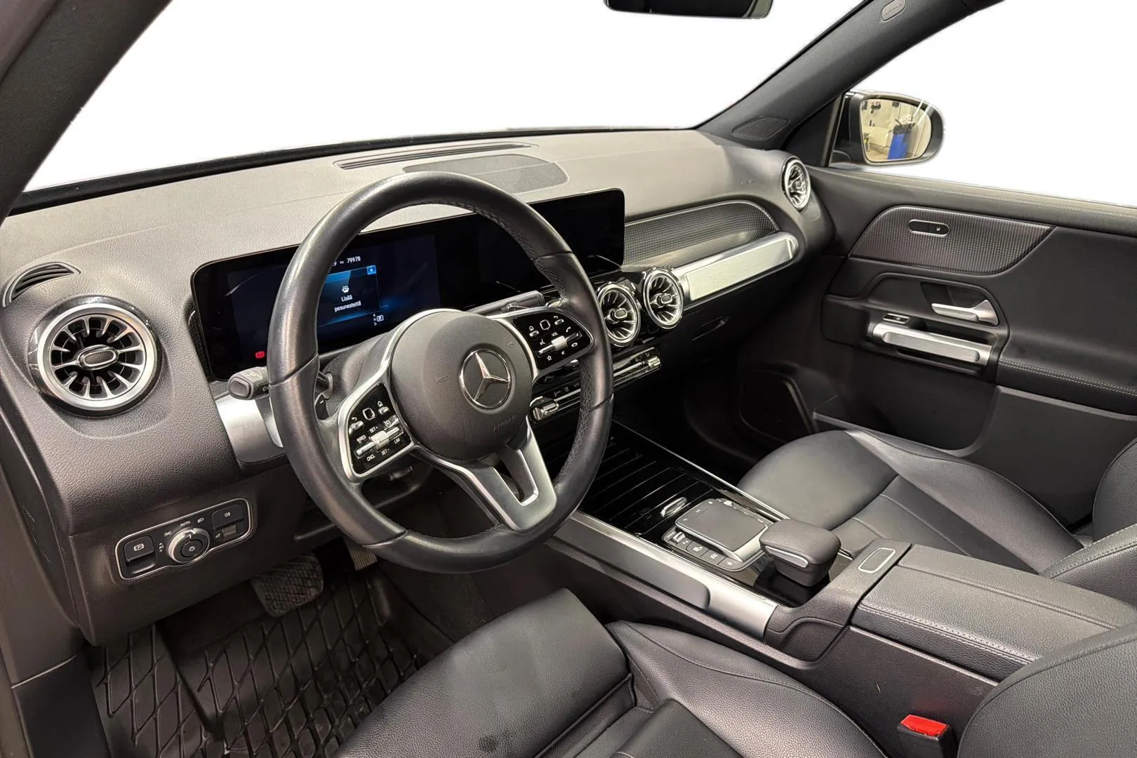 Mercedes-Benz EQB SOT-755 carousel image