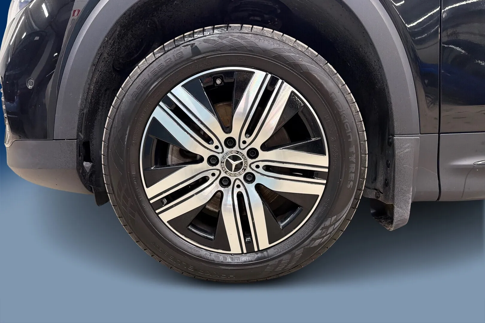 Mercedes-Benz EQB SOT-755 carousel image