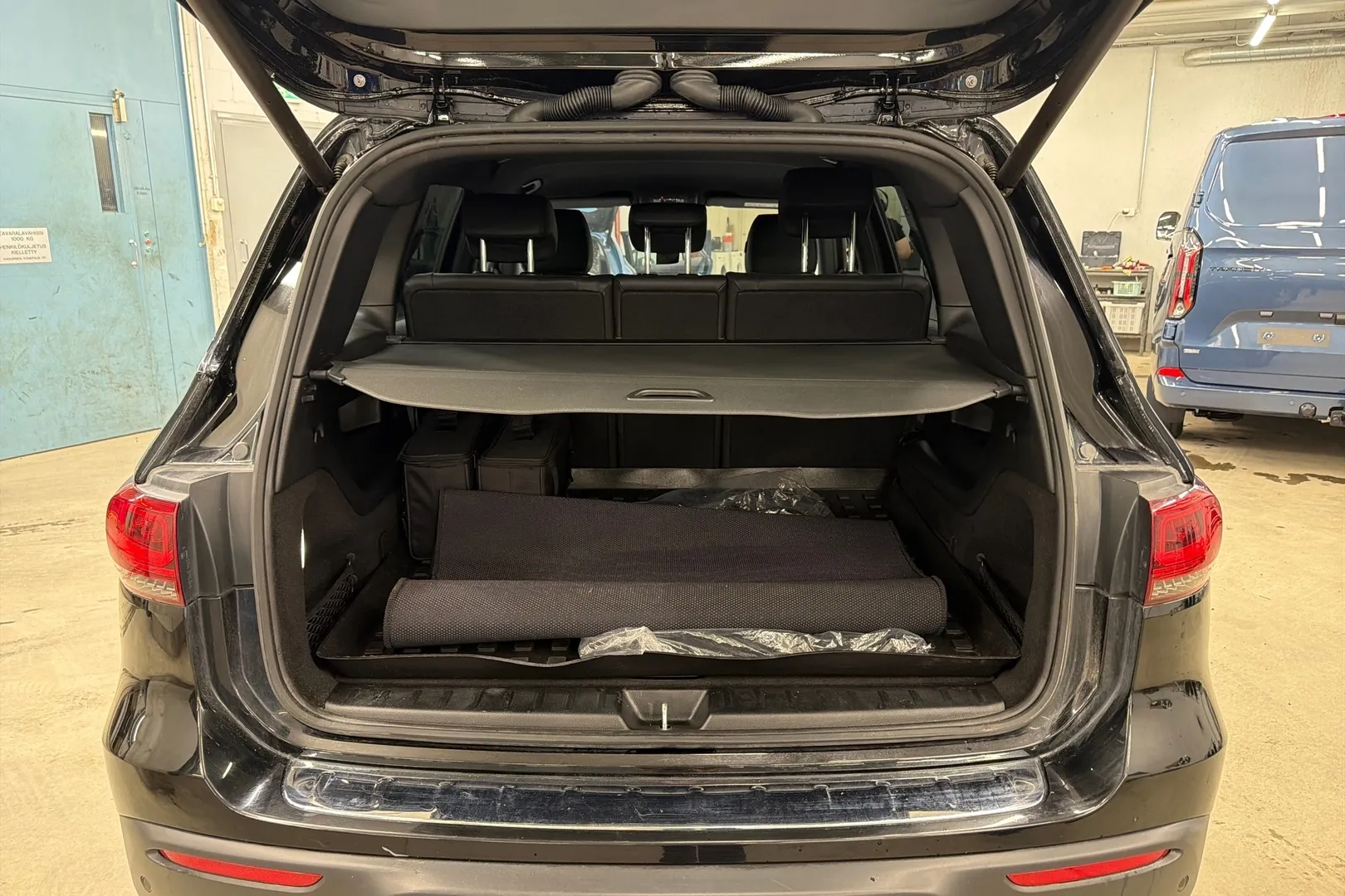 Mercedes-Benz EQB SOT-755 carousel image