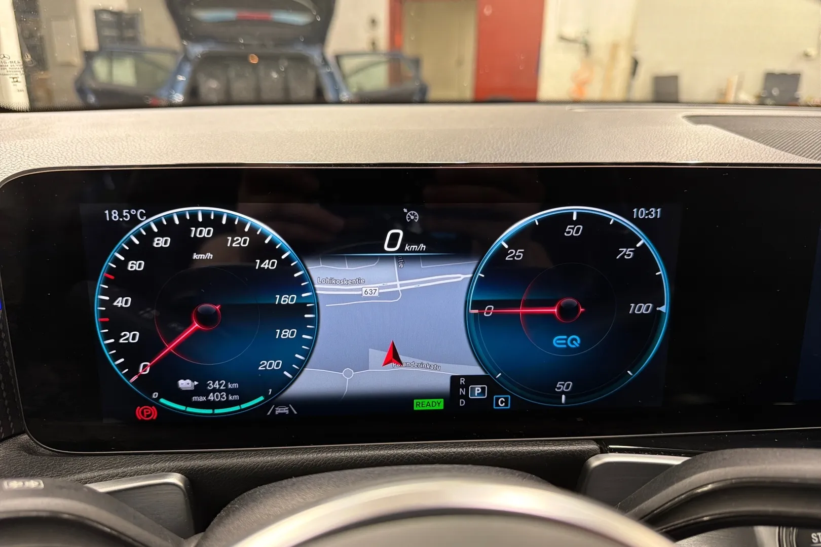 Mercedes-Benz EQB SOT-755 carousel image