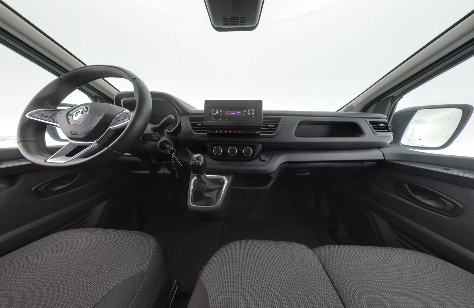 Renault Trafic JML-843 carousel image