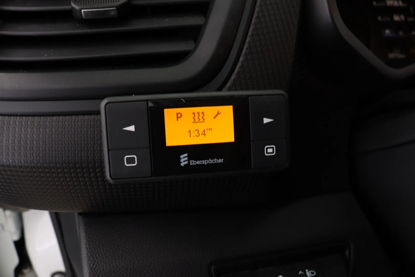 Renault Trafic JML-843 carousel image