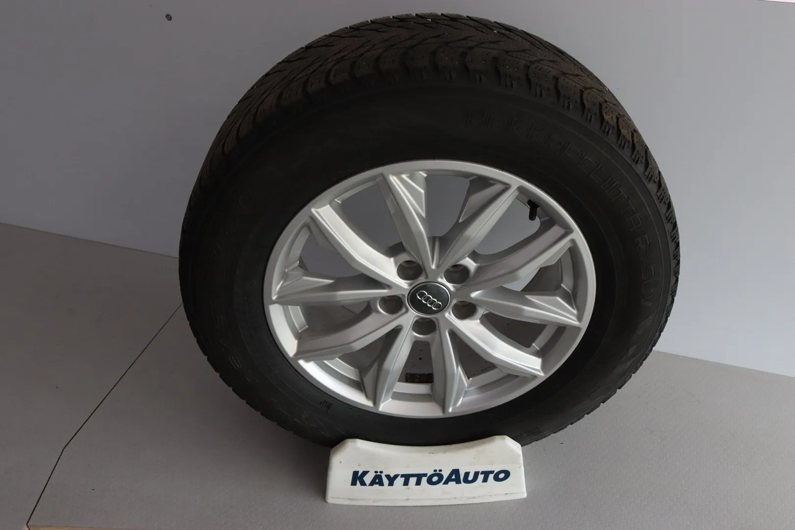Audi Q5 YXM-335 carousel image