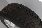 Audi Q5 YXM-335 carousel thumbs