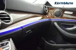 Mercedes-Benz E KUX-513 carousel thumbs
