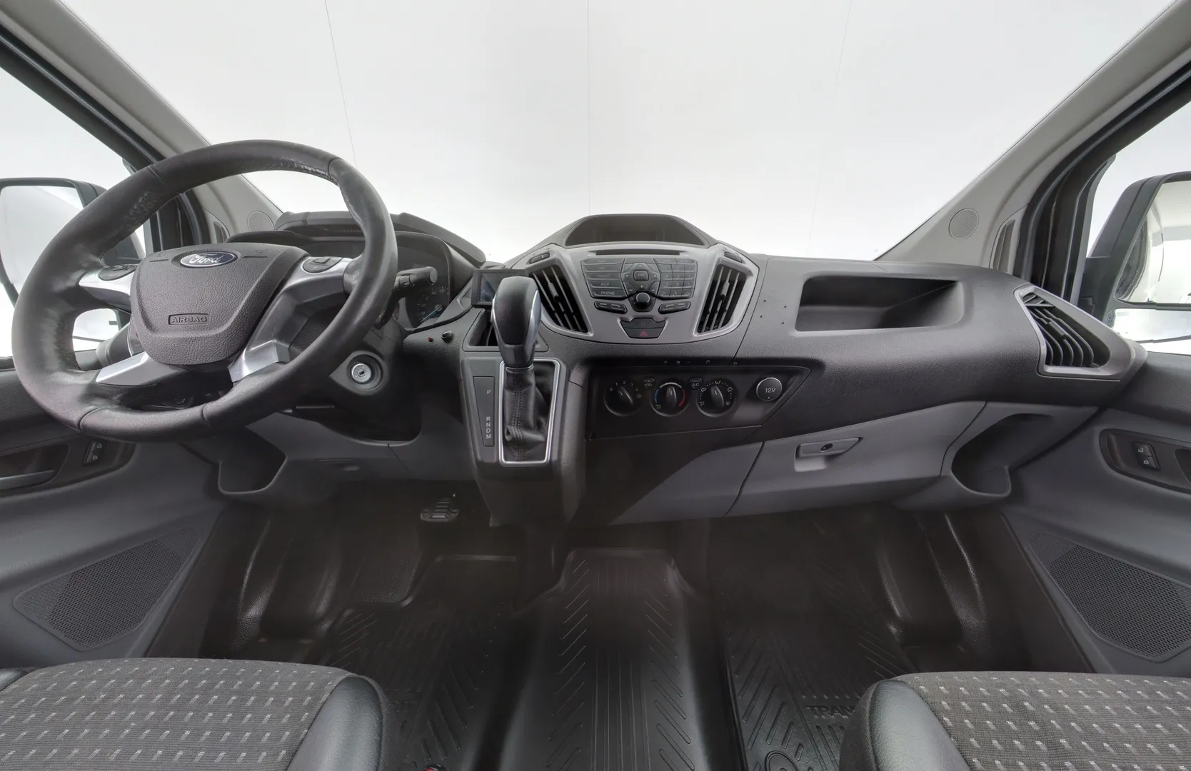 Ford TRANSIT CUSTOM GMM-409 carousel image