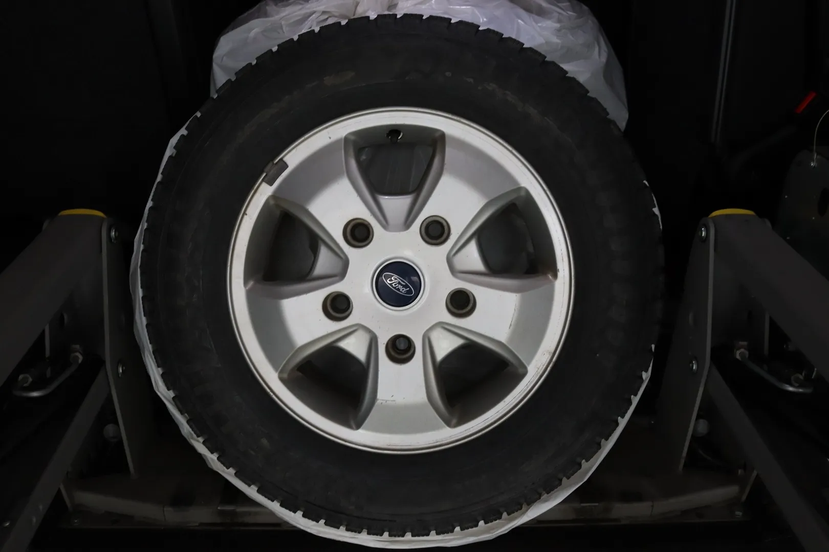 Ford TRANSIT CUSTOM GMM-409 carousel image