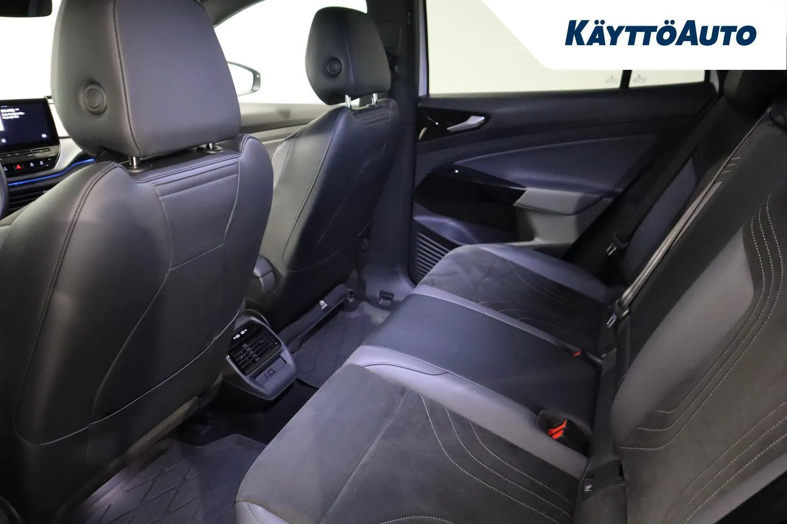 Volkswagen ID.4 LRL-574 carousel image