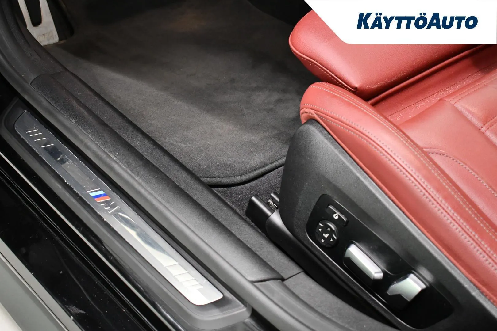 BMW i4 NMU-767 carousel image