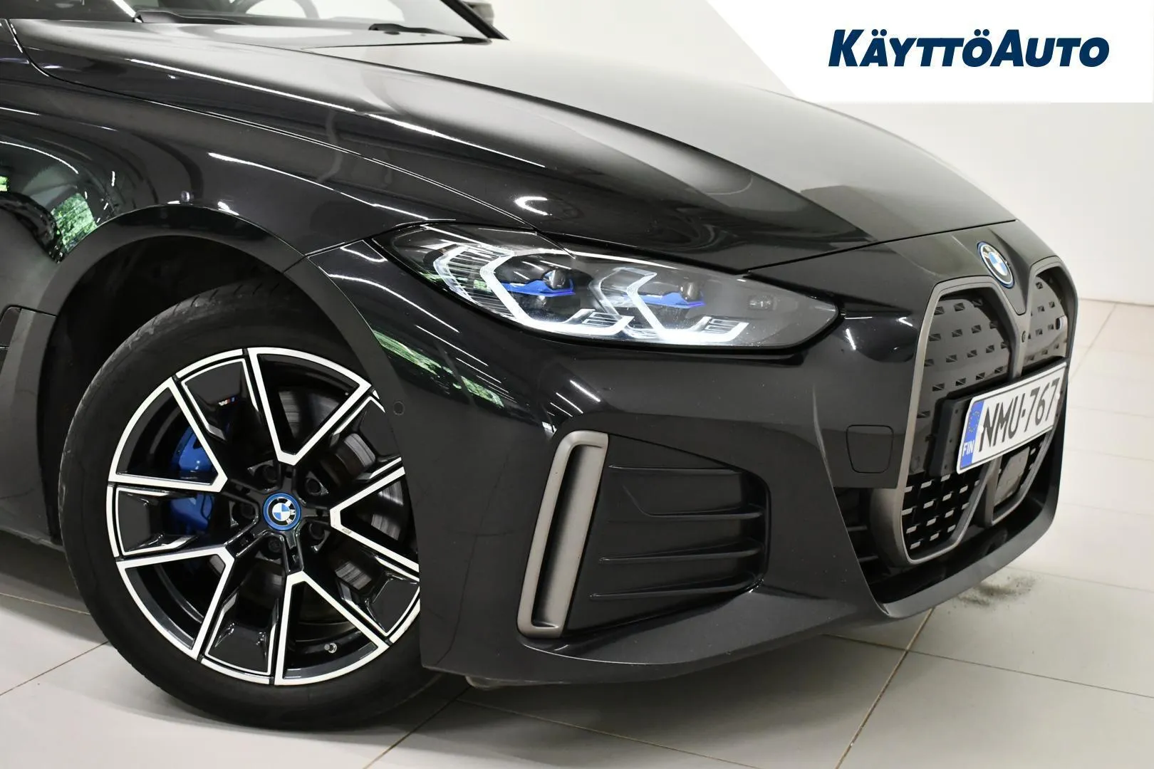BMW i4 NMU-767 carousel image