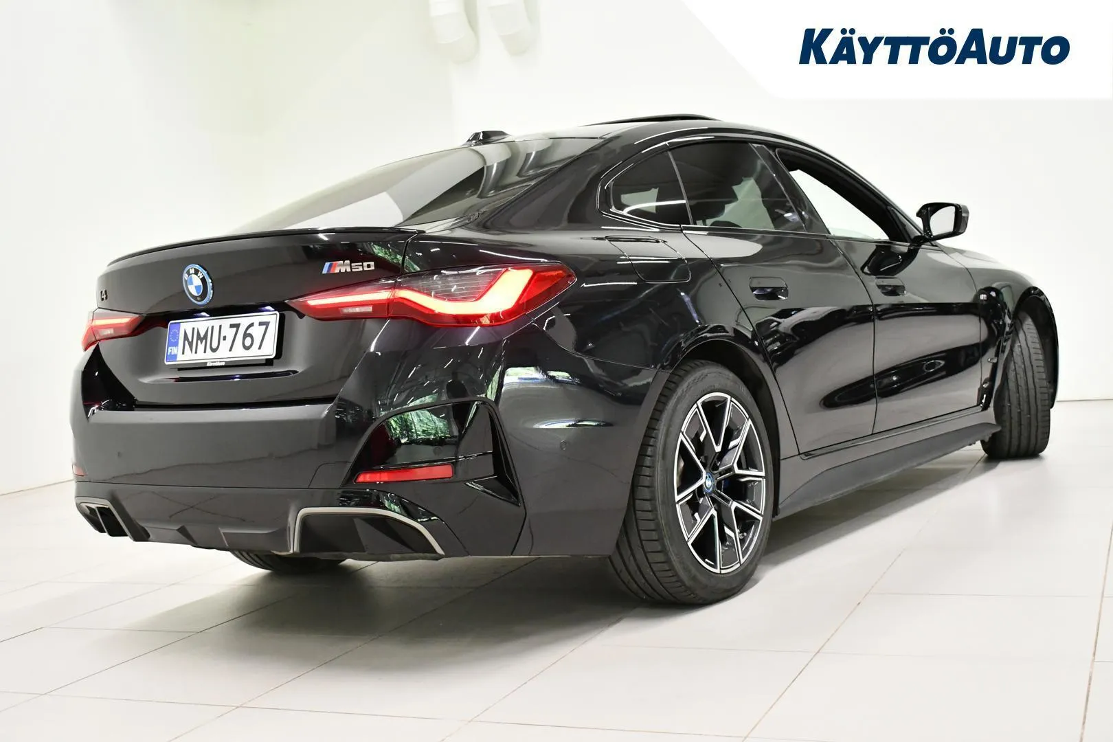 BMW i4 NMU-767 carousel image