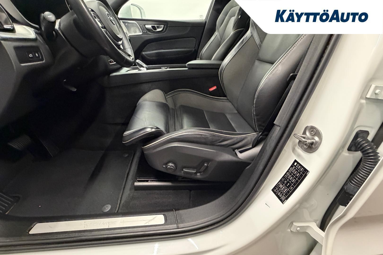 Volvo XC60 2023, kuva 7/22