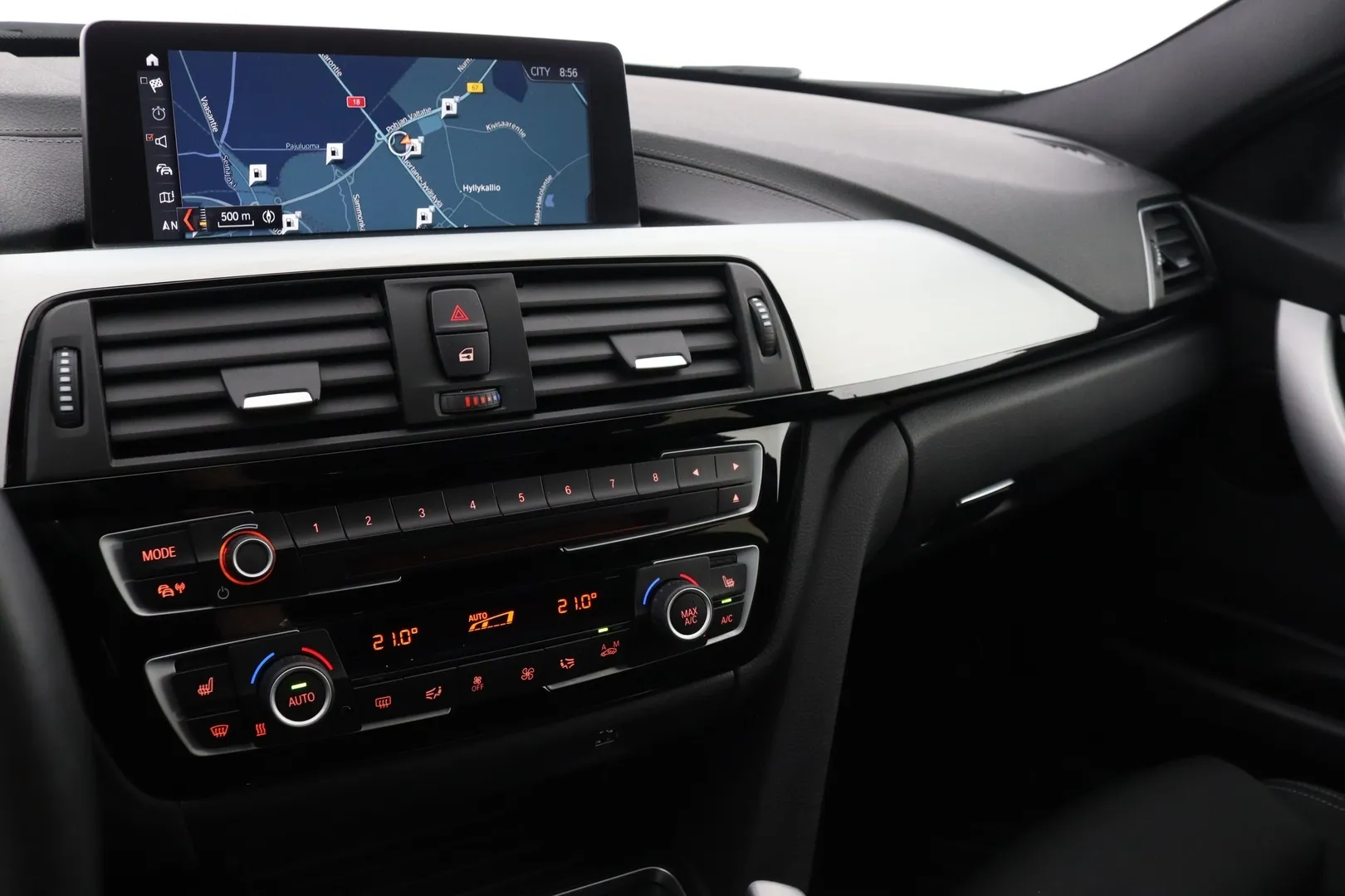 BMW 320 MOJ-182 carousel image